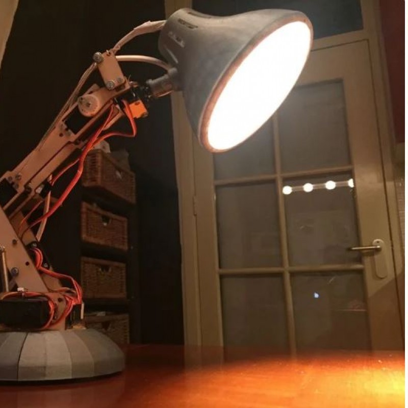 Hướng dẫn làm đèn robot Pixar